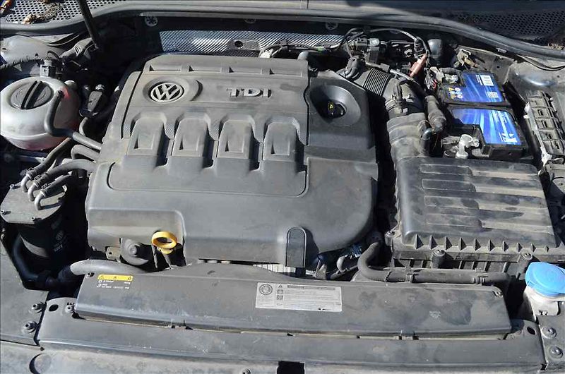 Volkswagen Passat (2016) VARIANT 2,0 TDI - fotka 12 z 23