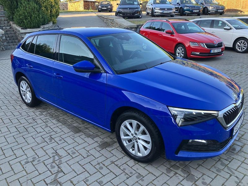 Škoda Scala (2023) 1.0TSI 81kW DSG STYLE - fotka 2 z 34