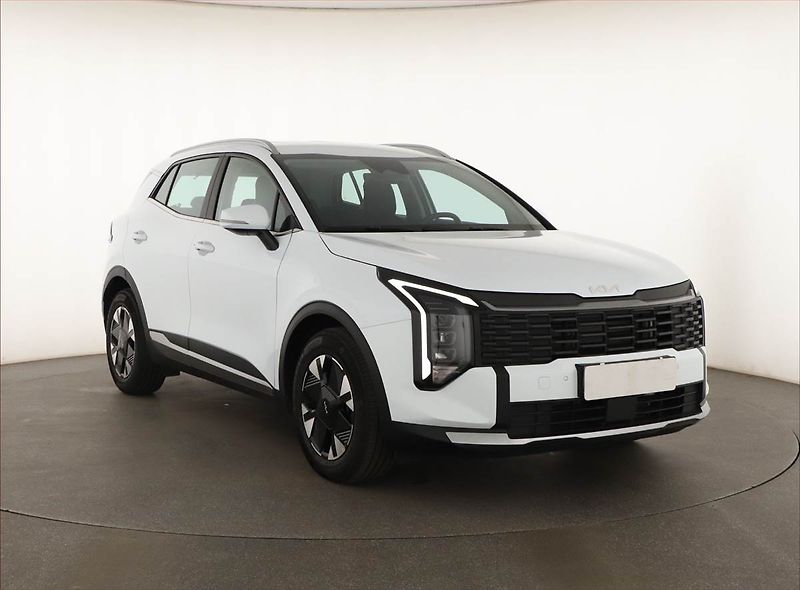 Kia Sportage (2025) 1.6 T-GDI, EXCLUSIVE, KAMERA - fotka 1 z 18