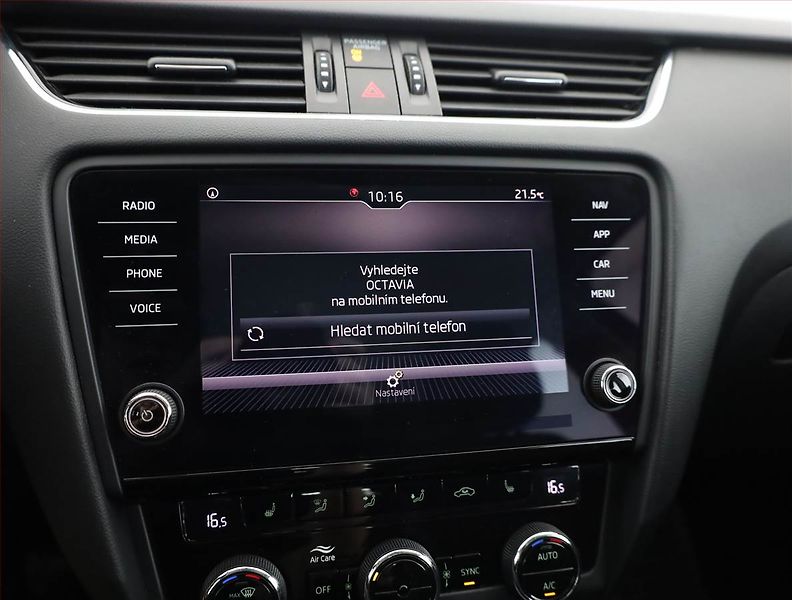 Škoda Octavia (2019) Style Plus 1.5 TSI, Navi - fotka 13 z 21