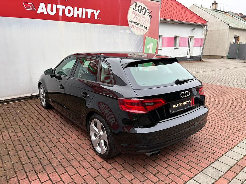Audi A3 1.4 TFSi Ambition - fotka 9 z 21