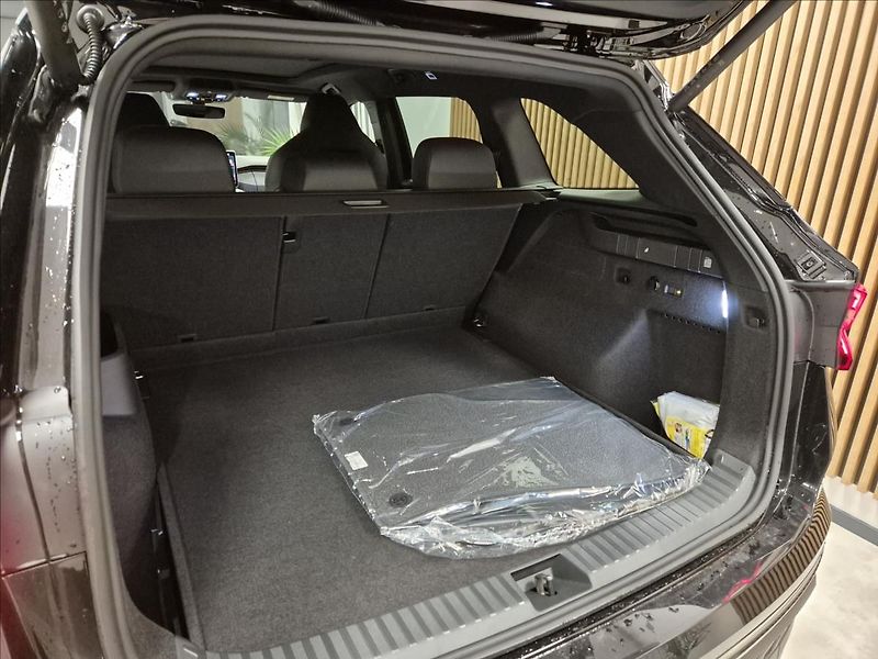 Škoda Kodiaq TDI 4x4 Sportline+ - fotka 26 z 29