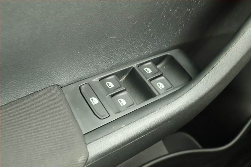 Škoda Fabia (2021) Style 1.0 TSI, ČR,1.maj - fotka 10 z 14
