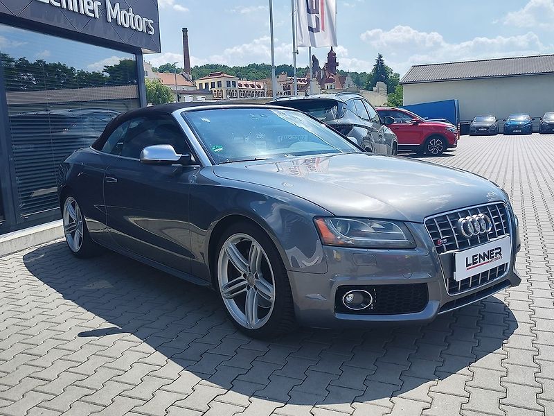 Audi S5 3.0 TFSI/245kW V6 Cabrio 4x4 - fotka 4 z 35