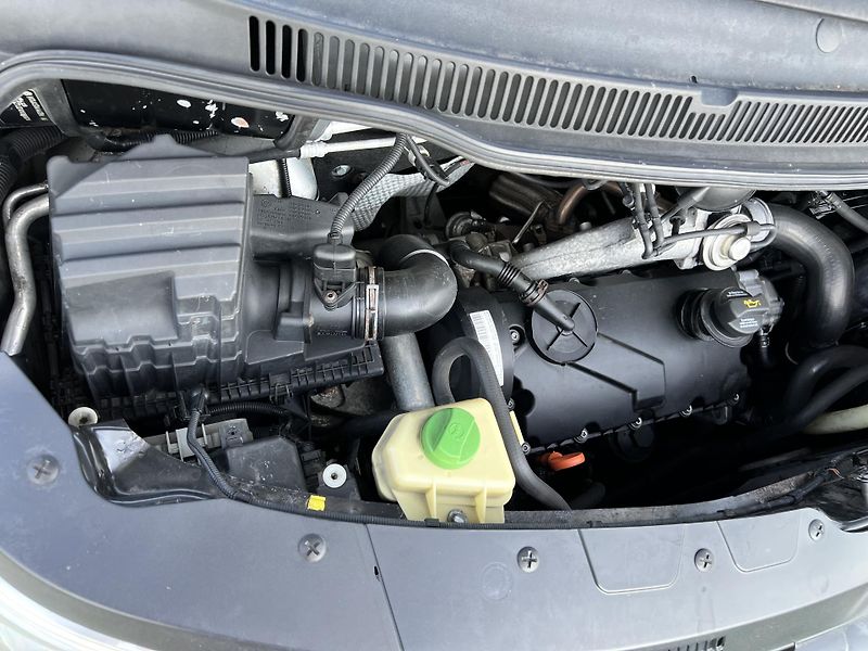 Volkswagen Transporter 1.9TDI 77KW,6MÍST,1MAJ,127TKM - fotka 44 z 45