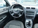 Škoda Octavia (2011) 1.8 TSI, Serv.kniha, Tempomat - náhled 7