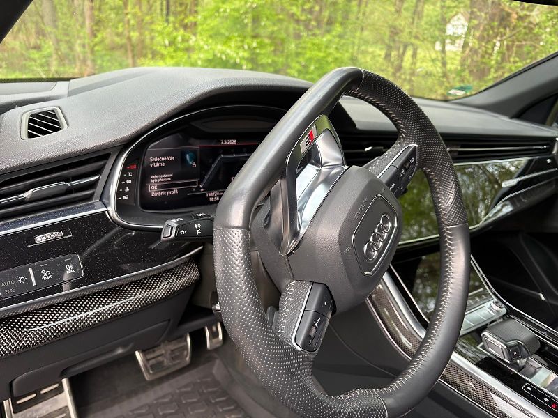 Audi SQ8 (2019) - fotka 8 z 8