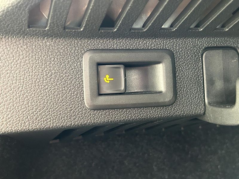 Škoda Kamiq 1.5 TSI Monte Carlo - fotka 25 z 30