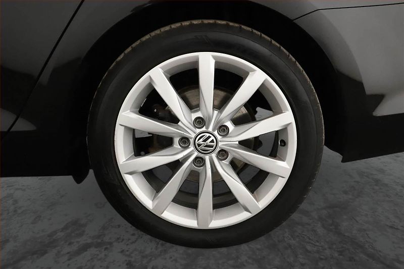 Volkswagen Golf (2016) 1.4 TSI, Serv.kniha, Kůže - fotka 12 z 15