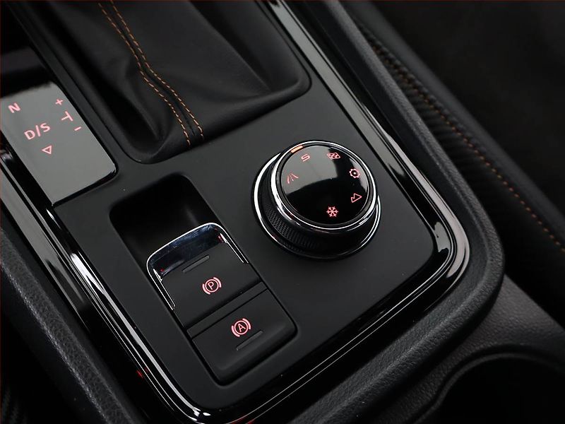 Cupra Ateca (2020) 2.0 TSI - fotka 17 z 21