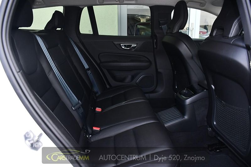Volvo V60 2,0 T6 186kW PHEV TWIN ENGINE - fotka 18 z 51