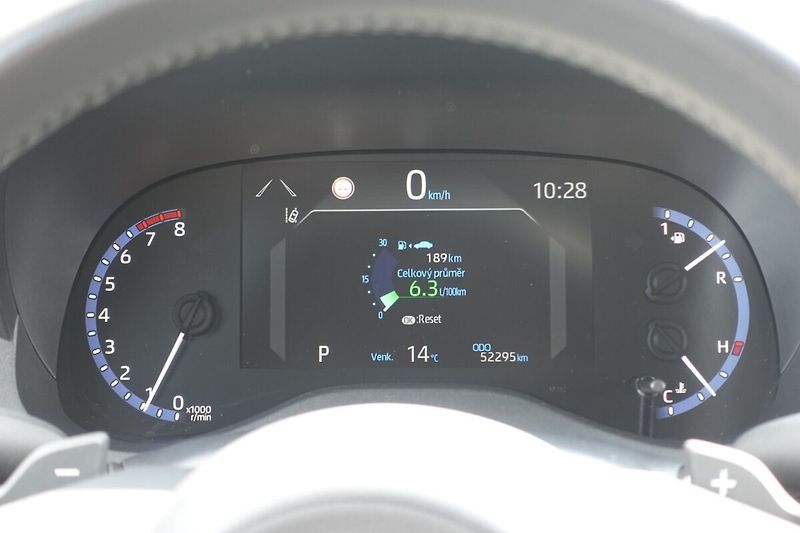 Toyota Yaris Cross 1.5TNGA 125 - 1 CVT Comfort Te - fotka 25 z 31