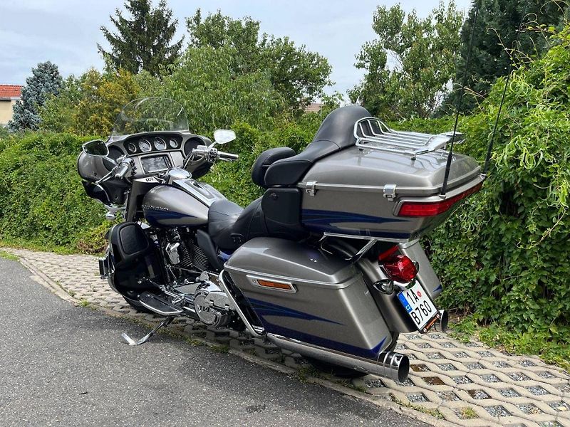 Harley-Davidson FLHTKSE ULTRA LIMITED CVO (2017) AKČNÍ CENA - fotka 6 z 15