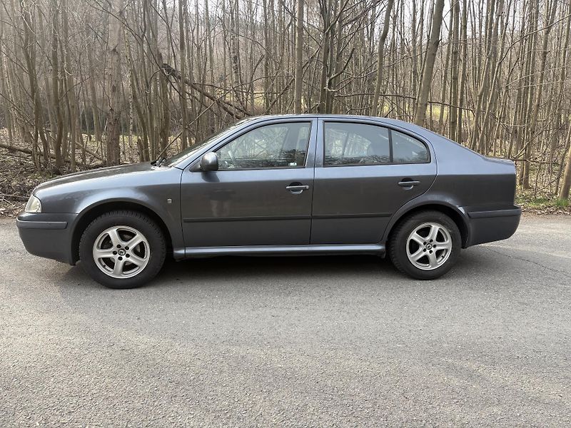 Škoda Octavia (2009) 1.6 75kW BENZIN+LPG - fotka 3 z 20