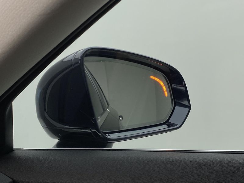 Volvo S90 T6 AWD   REZERVACE - fotka 32 z 40