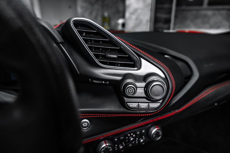 Ferrari 488 GTB NOVITEC/CARBON/LIFT/ZÁRUKA - fotka 16 z 20