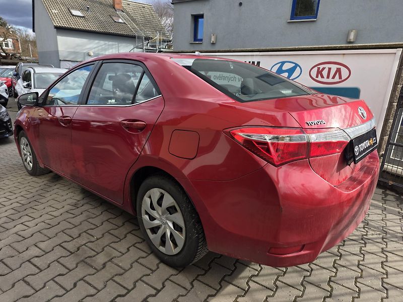 Toyota Corolla 1.6-AUT.KLIMA-KAMERA-PRAV.SERV - fotka 7 z 16