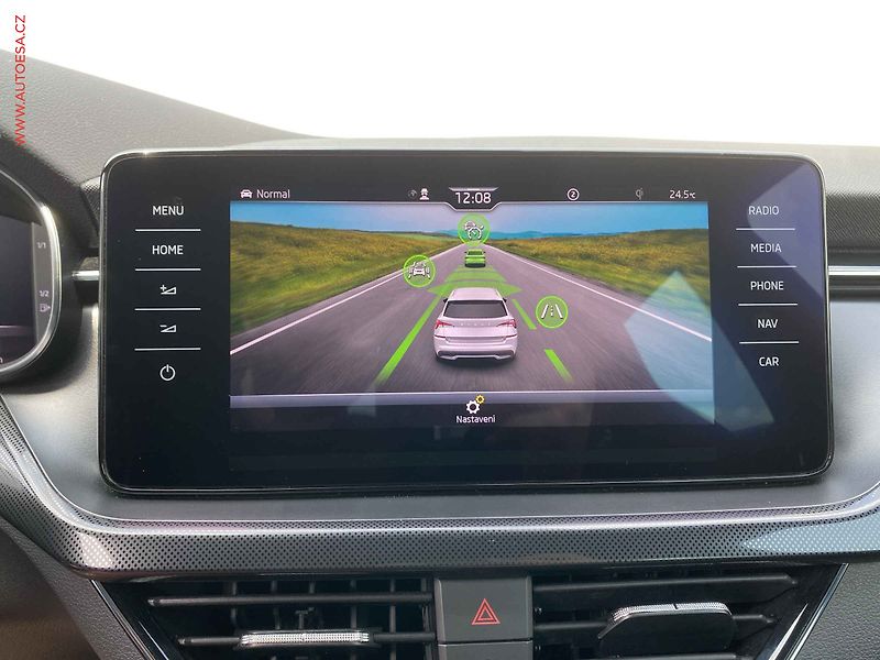 Škoda Kamiq (2020) 1.0 TSi, Style, DSG, LED - fotka 20 z 20