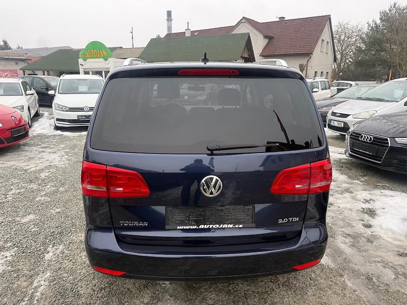 Volkswagen Touran 2.0 TDI DSG - fotka 5 z 13