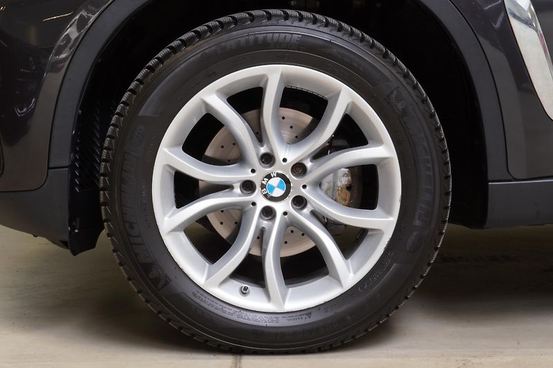 BMW X6 Xdrive30d,ČR,HUD,360,dověry - fotka 12 z 37