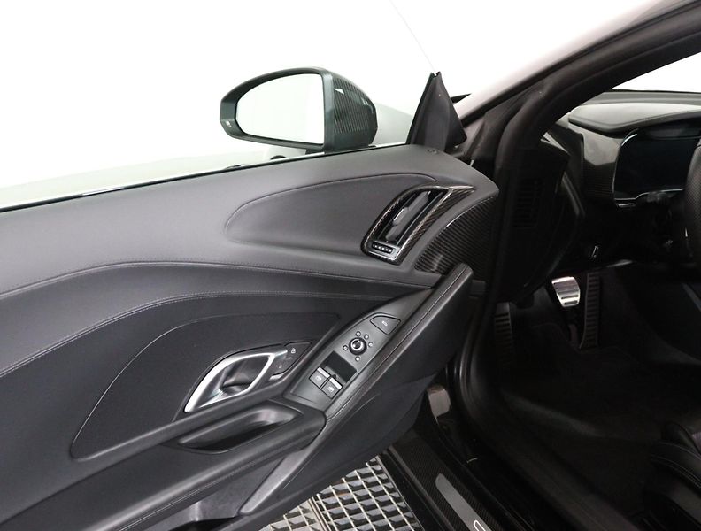 Audi R8 Spyder V10 performance quattro - fotka 13 z 22