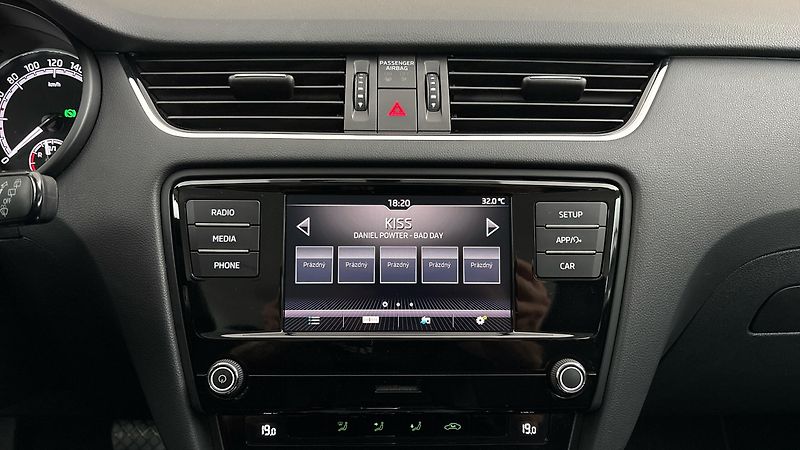 Škoda Octavia 1.5 TSI G-Tec DSG Ambition Com - fotka 11 z 23