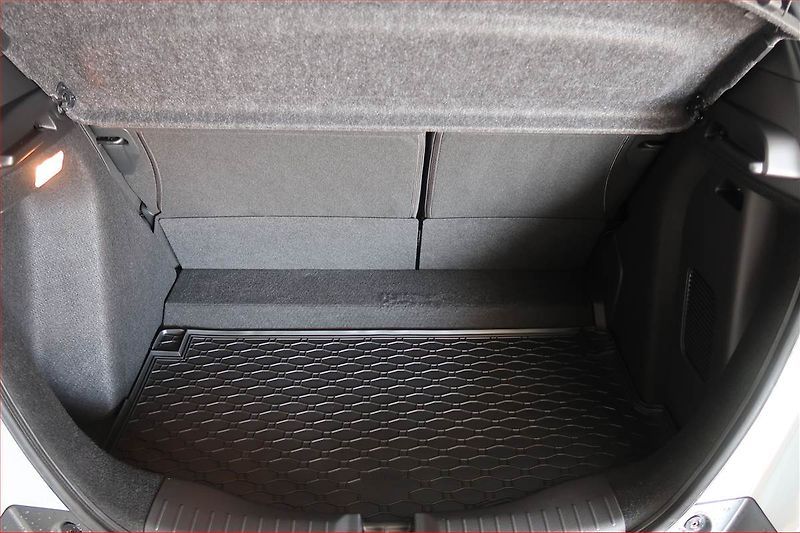 Honda Jazz (2026) 1.5 e:HEV - fotka 14 z 19