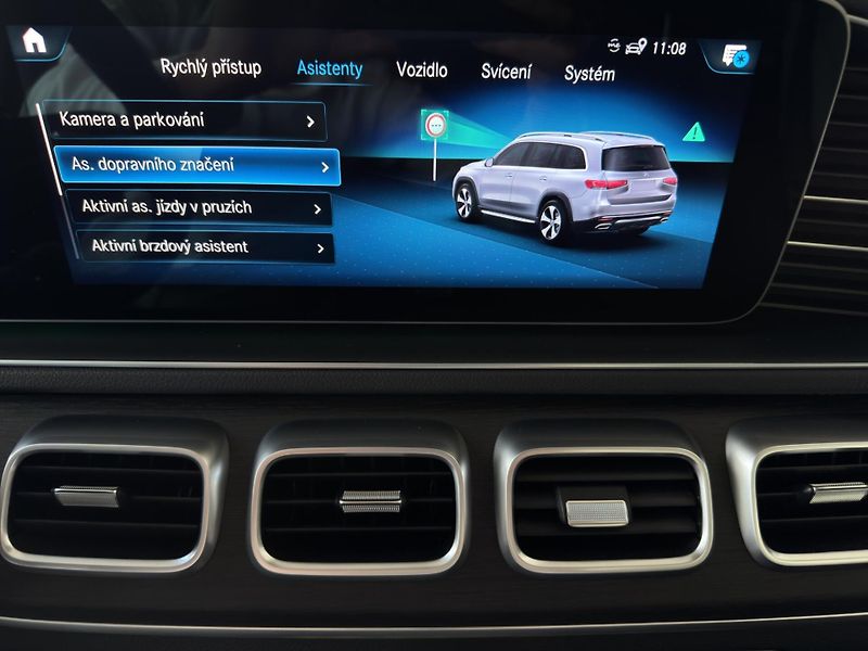 Mercedes-Benz GLS (2022) 400D 4MATIC - fotka 14 z 26