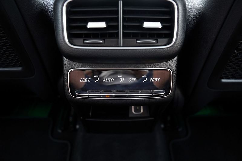 Mercedes-Benz GLE 400d 4Matic/AMG/21/ČR - fotka 35 z 48