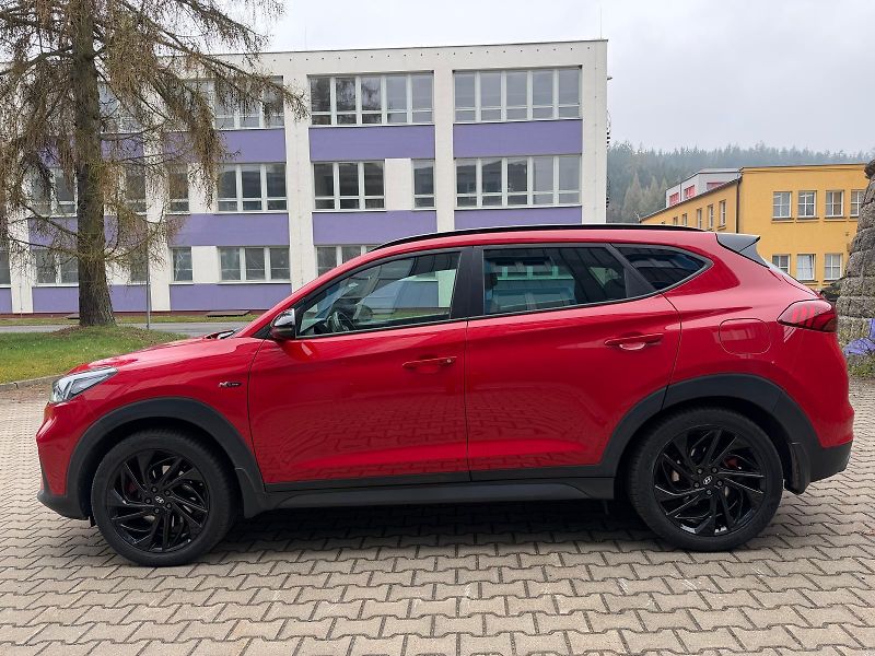 Hyundai Tucson 2,0 CRDi 4WD /N-line/1.maj./ČR - fotka 2 z 37