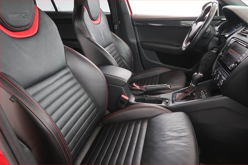 Škoda Octavia (2016) RS 2.0 TDI, Automat, Kůže - fotka 9 z 18