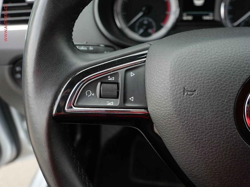 Škoda Octavia (2018) 1.4 TSI, ČR, Style - fotka 11 z 25
