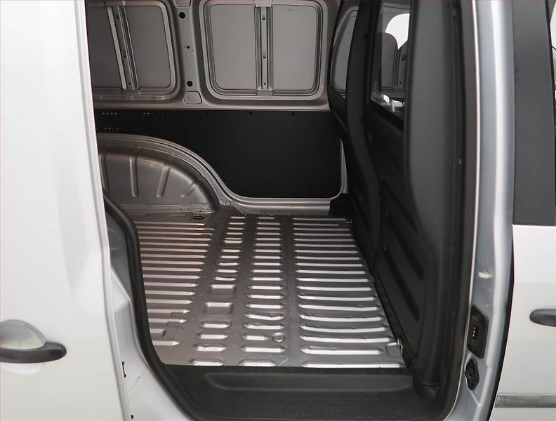 Volkswagen Caddy (2019) 2.0 TDI, ČR, DPH - fotka 14 z 16