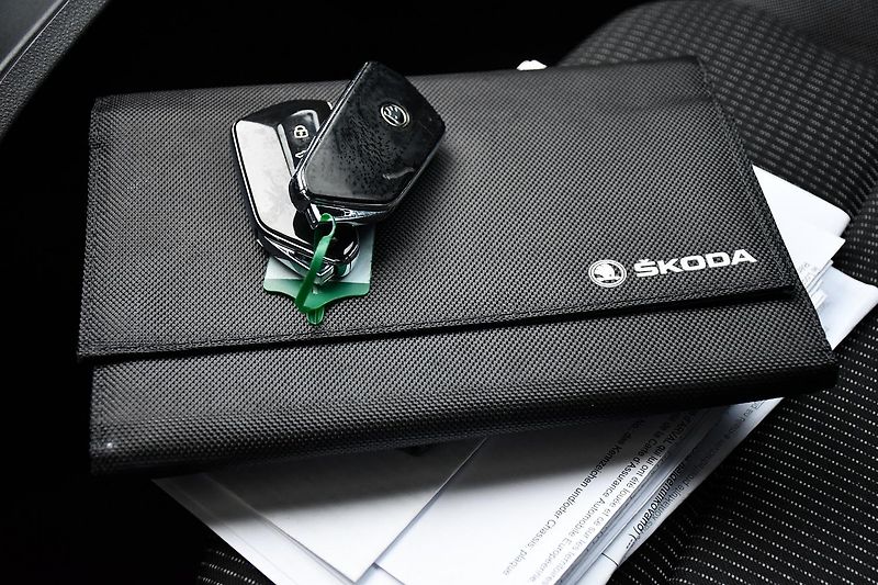 Škoda Octavia 1.5TSi ČR 1M Ambition - fotka 38 z 41