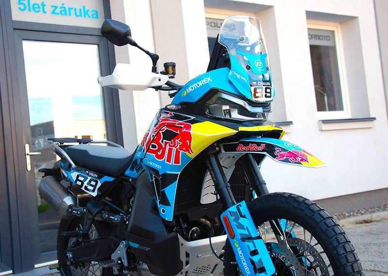 CFMOTO (2026) 1000MT-X Touring REDBULL EDICE - fotka 13 z 20