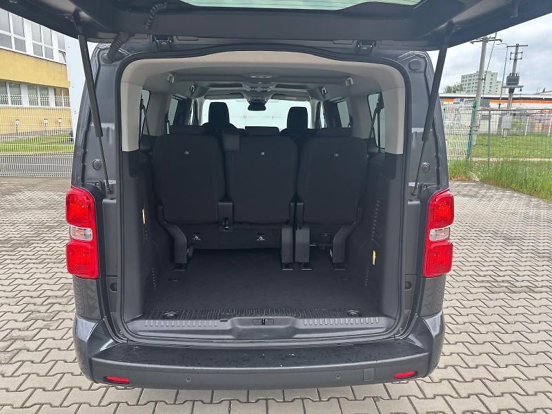 Toyota ProAce Verso 2,0 D-4D 8AT L2 Family Webasto - fotka 10 z 29