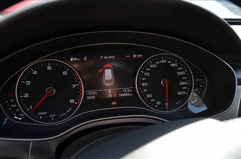 Audi A6 (2016) AVANT 3,0 TFSI QUATTRO - fotka 16 z 22