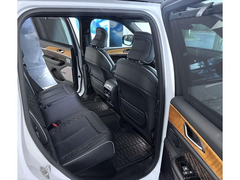 Jeep Grand Cherokee (2024) 2,0 T 380k PHEV 4x4 AT8 ZF SUM - fotka 8 z 27