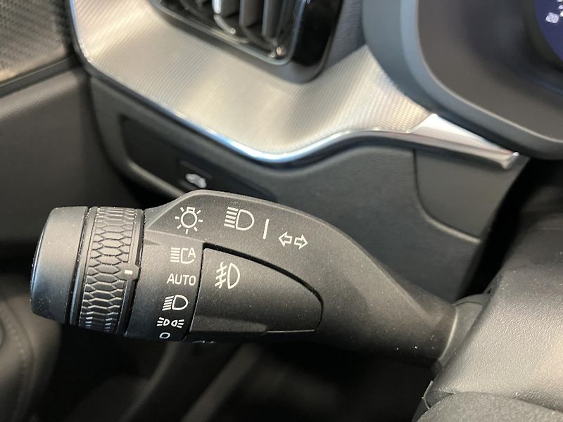 Volvo XC60 B5 AWD Black Edition Plus AT8 - fotka 24 z 47