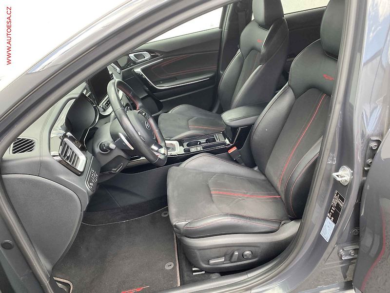 Kia ProCeed (2021) 1.6T-GDI, ČR, servis.kniha - fotka 9 z 19