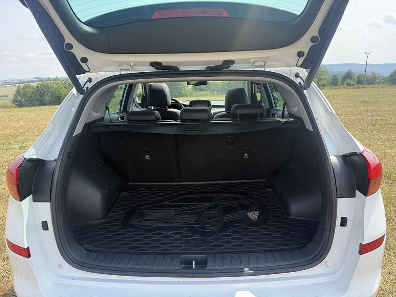 Hyundai Tucson (2018) Hyundai Tucson 2.0 CRDi 4x4  - fotka 18 z 20