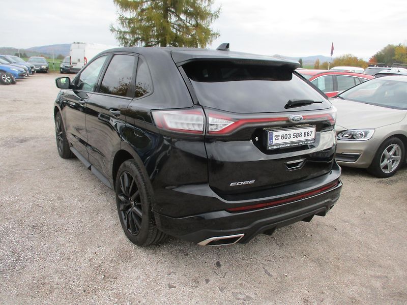Ford Edge (2017) 2,0  TDCi ST Line - fotka 4 z 14