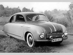 Tatra 601 Monte Carlo na rallye Alpenfahrt.