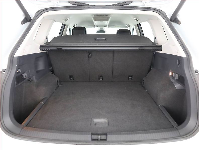 Volkswagen Tiguan Allspace (2018) R-Line 2.0 TDI - fotka 15 z 15