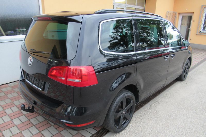 Volkswagen Sharan 2.0 TDi AUT. KLIMA TAŽNÉ 2.2 t - fotka 2 z 20