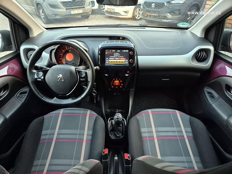 Peugeot 108 (2015) 1.0VTi 51KW Active Klimatronik - fotka 22 z 54