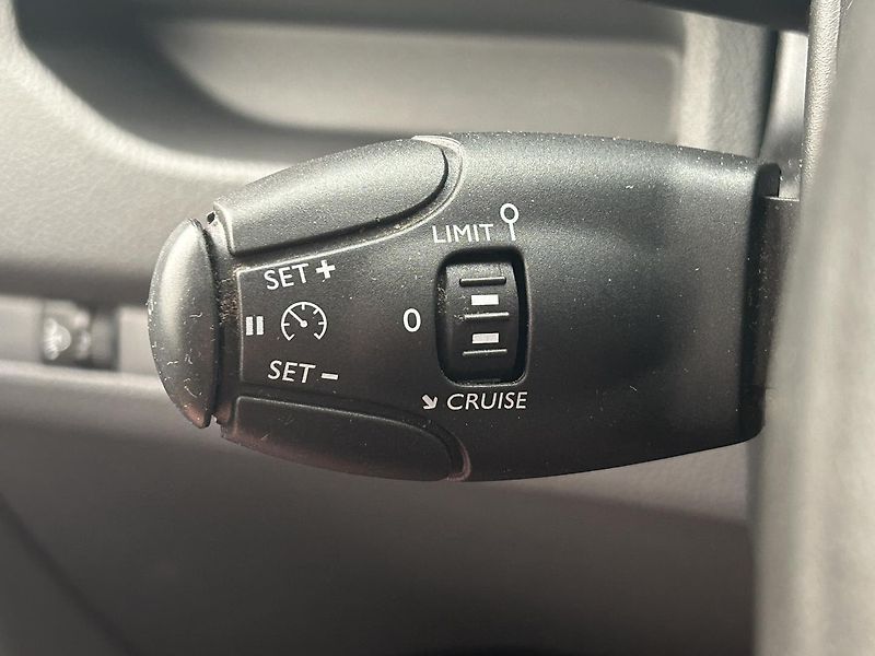 Toyota ProAce 2.0 D Active - fotka 15 z 22