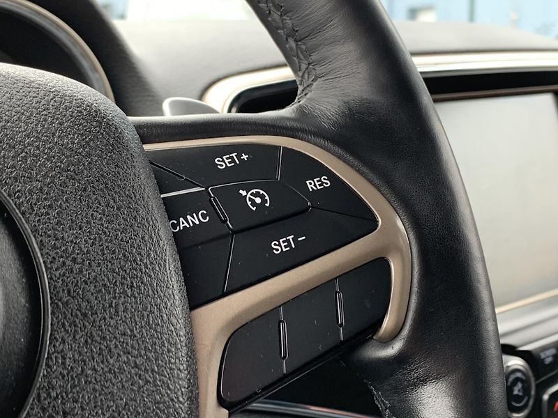 Jeep Grand Cherokee 3.0CRD LIMITED NAVI KAMERA  - fotka 19 z 52