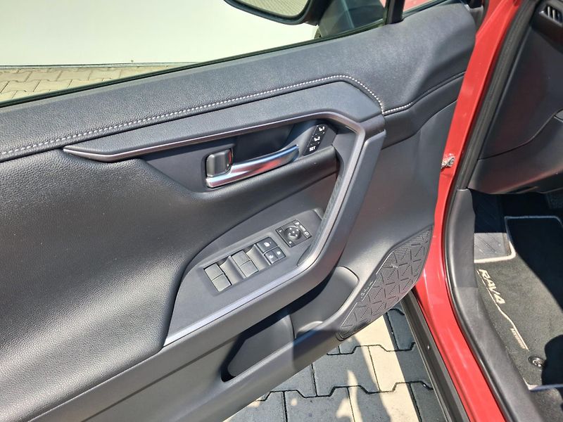 Toyota RAV4 2.5 HSD e-CVT AWD GR-Sport - fotka 12 z 24