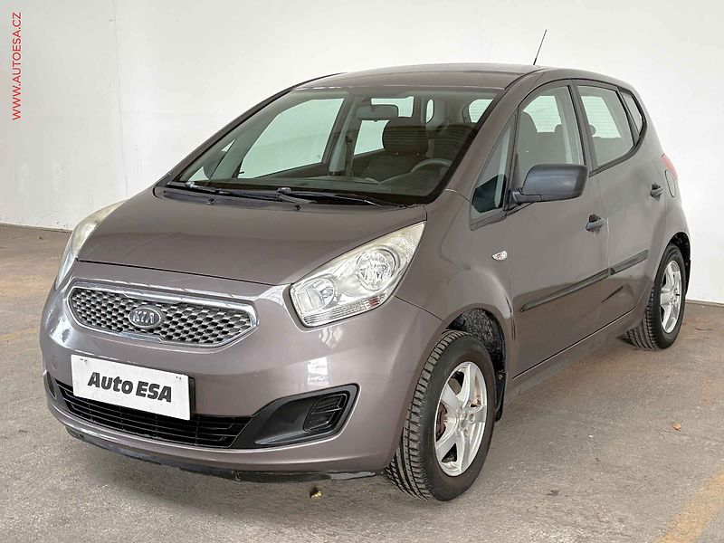 Kia Venga (2011) 1.4i, ČR, AC, park.asist - fotka 3 z 13
